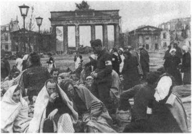 Повседневная жизнь Берлина при Гитлере