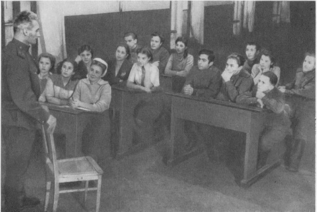 Театр в квадрате обстрела