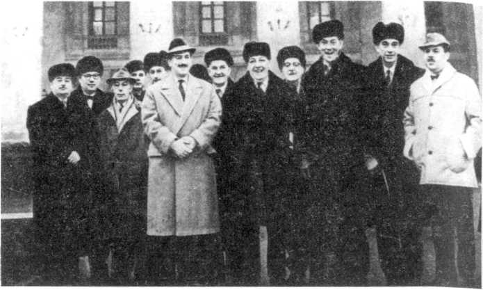 Шпион, который спас мир. Том 1