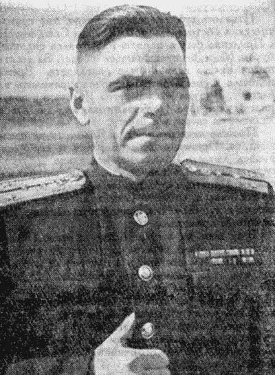 Люди в зеленых фуражках