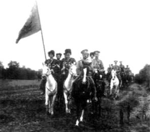 Знамена и штандарты Российской императорской армии конца XIX — начала XX вв.